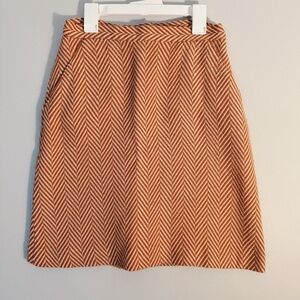 Chevron Wool Blend Pencil Skirt w Pockets – Cream & Burnt Sienna, Tucker, Size 7
